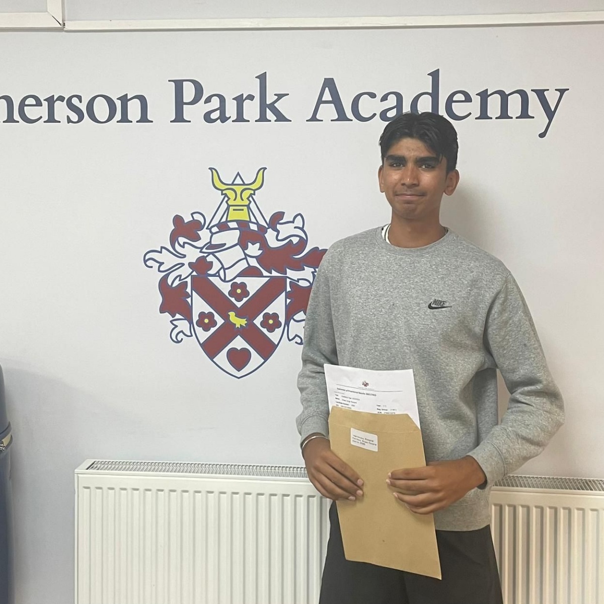 emerson-park-academy-epa-gcse-results-success